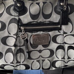 Coach Poppy Signature Op Art Glam Tote (K1082-16289)